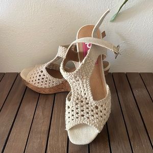 EDL Presents Pop Crotchet & Cork Wedge Sandals Very Gently 💜ed-Size 8M